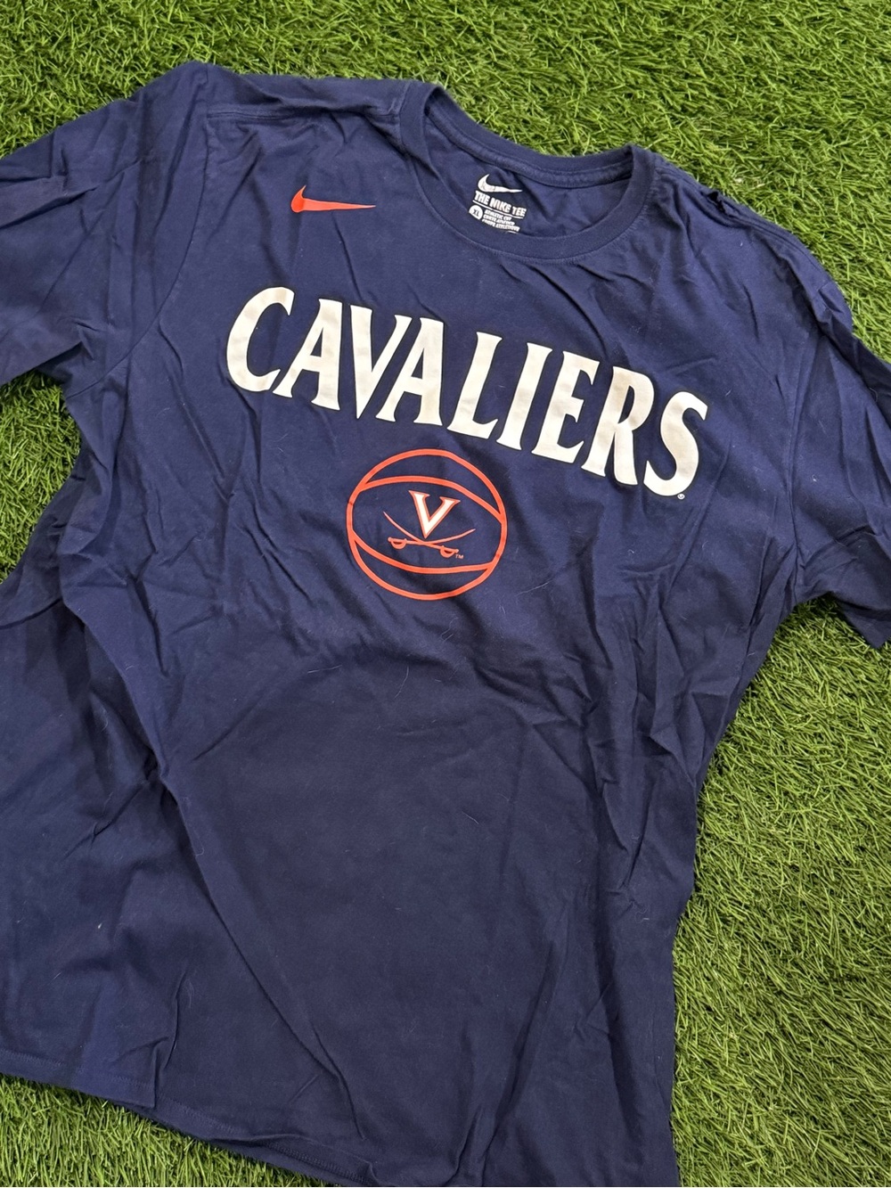 Nike - The Nike Tee - Virginia Cavalier Basketball - Collegiate Tshirt